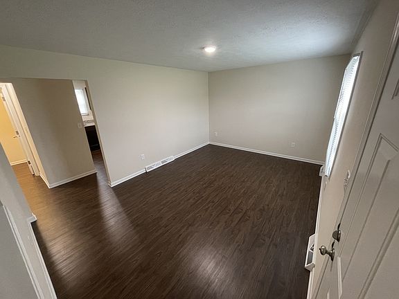 3rd image of 956-988 W Liberty St #988-B