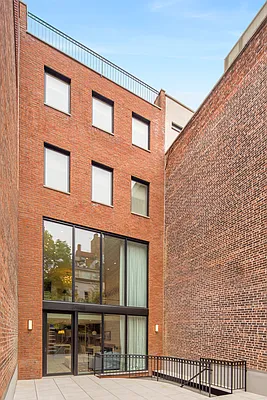 Rented by Sotheby's International Realty | media 36