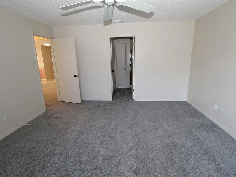 301 Bryce Ct — Photo 21