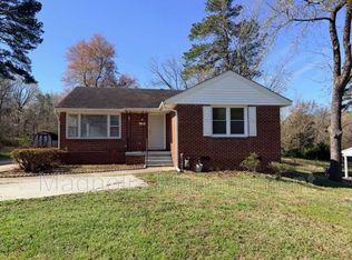 1217 Oakridge Ave, Henderson, NC 27536