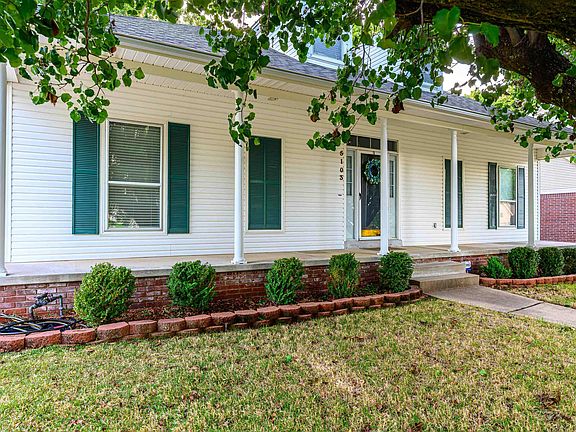 3rd image of 5103 Timber Creek Cir