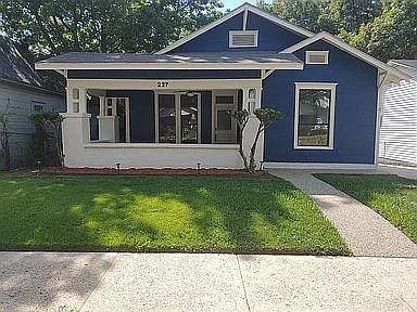 227 Pecan St — Photo 3