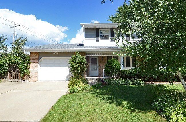 1st image of 7140 Park Shores Ct