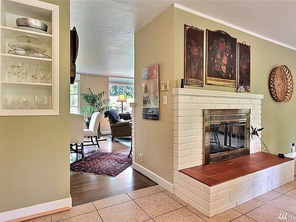 4th image of 12019 Docken Ln SW