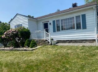 17 Overhill Rd, Middletown, NY 10940