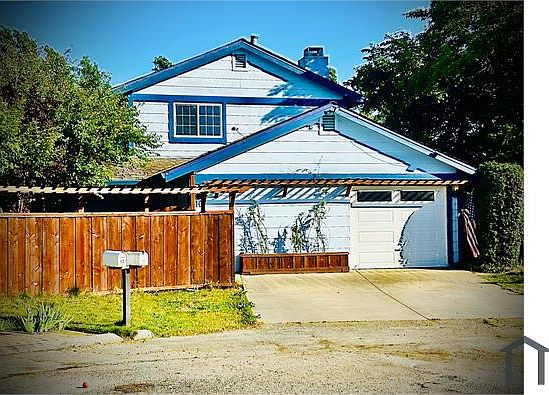 1st image of 10 Parker Dr