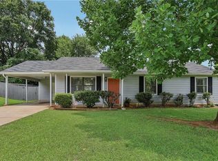 5800 Angela Ct, Douglasville, GA 30134