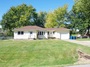 620 S Mississippi St, Blue Grass, IA 52726
