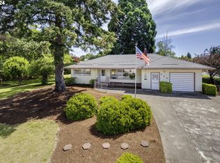 390 S 20th Ave, Cornelius, OR 97113