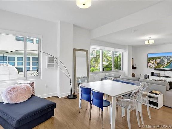 2nd image of 6101 Aqua Ave APT 201
