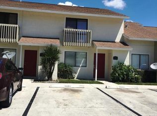 3002 Poolside Dr, Greenacres, FL 33463