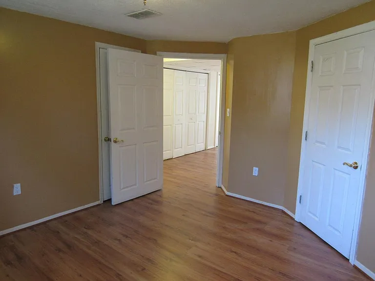 7734 Chatfield Ln — Photo 29