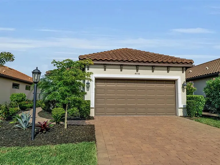 4755 Motta Ct — Photo 2