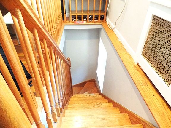 5th image of 105 W 75th St APT 2A