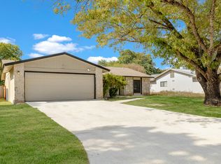 11315 Spring Crest Dr, San Antonio, TX 78249
