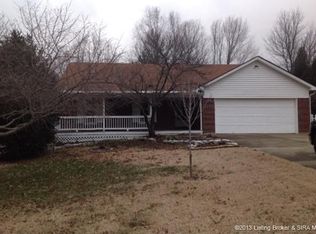 3839 Dalebrook Dr, New Albany, IN 47150