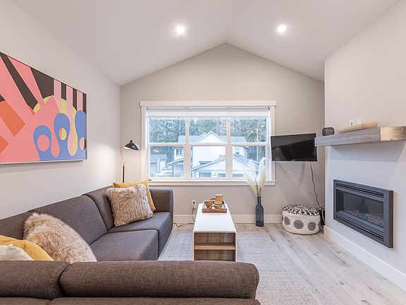 5th image of 950 Woodsworth Rd #1