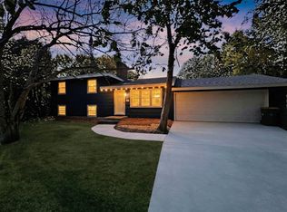 9097 Northwood Pkwy, New Hope, MN 55427