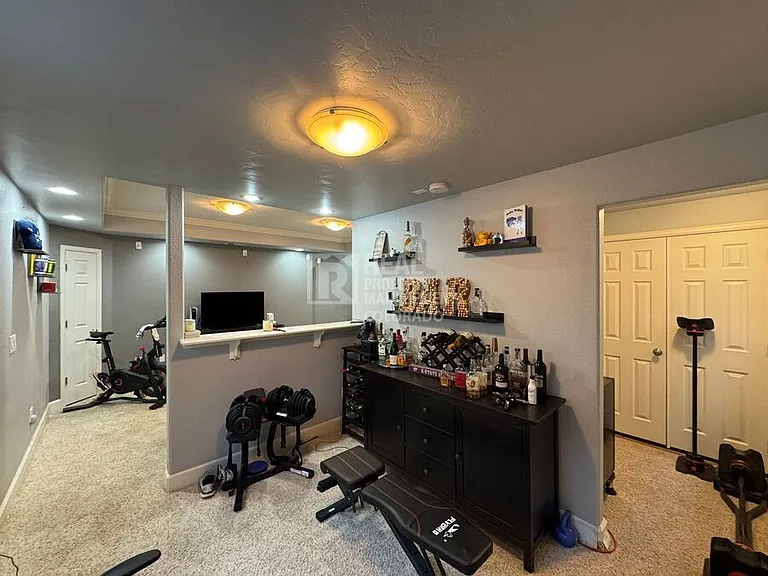 1615 S Chester Ct — Photo 20