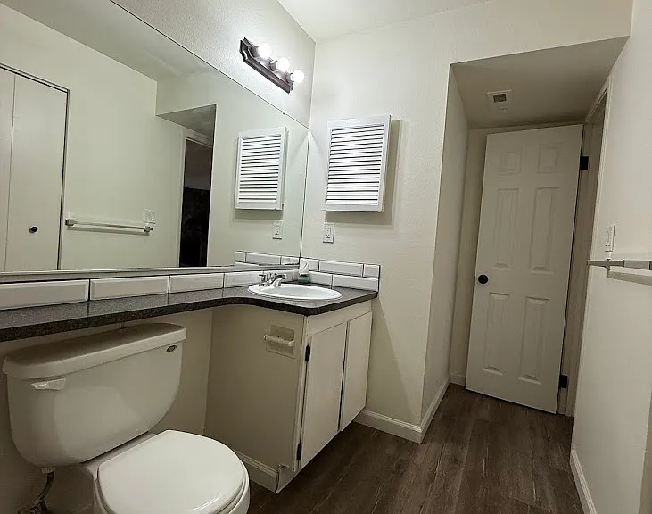 940 S Walden Way #204 — Photo 9
