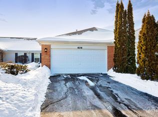 606 S Essington Dr, Round Lake, IL 60073
