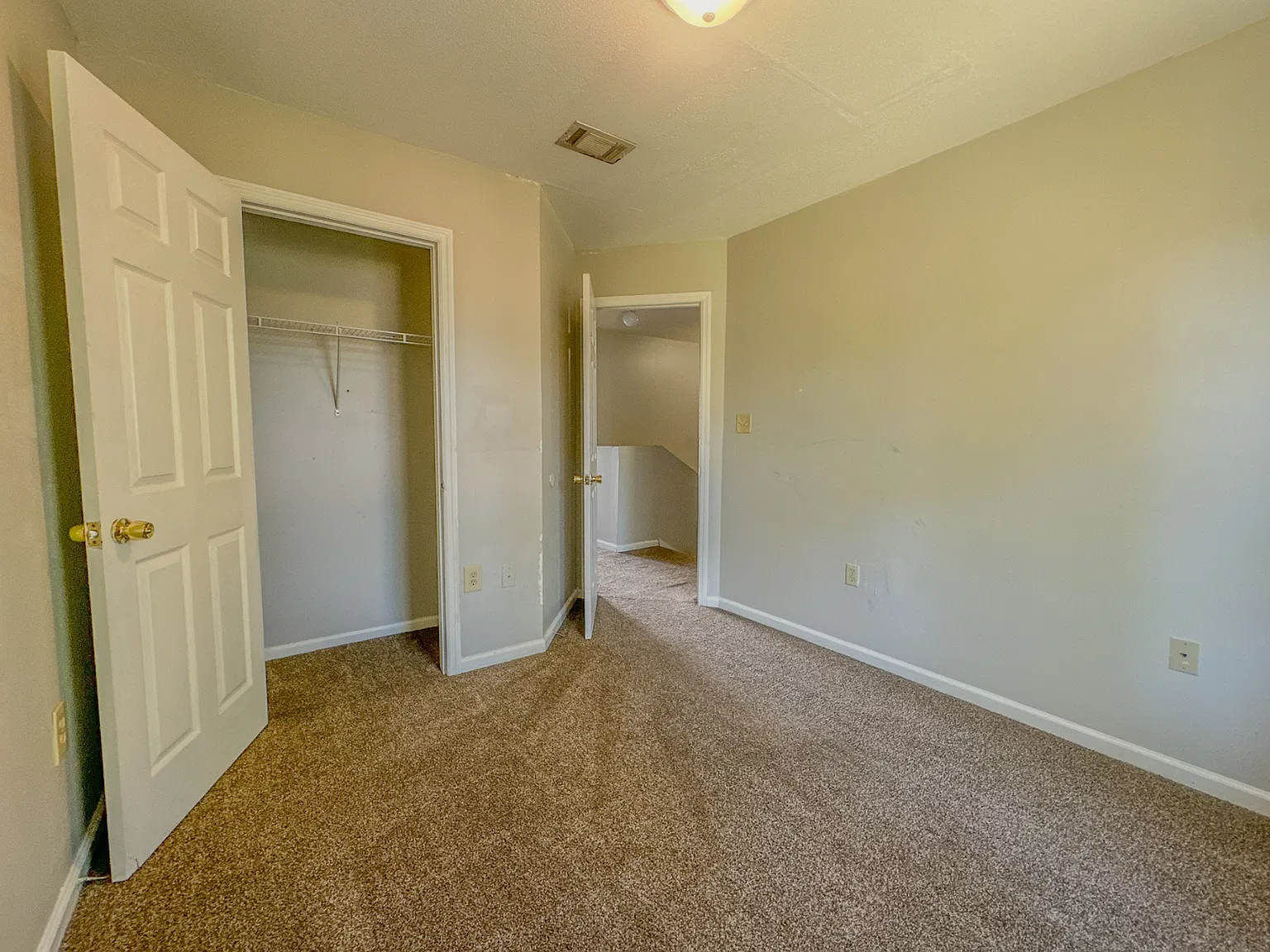 2400 Seth Pl - Apt.B — Photo 2