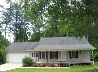 522 Robinhood Dr, Seneca, SC 29678