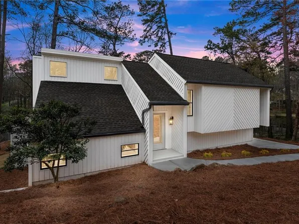 1915 Annwicks Dr, Marietta, GA 30062