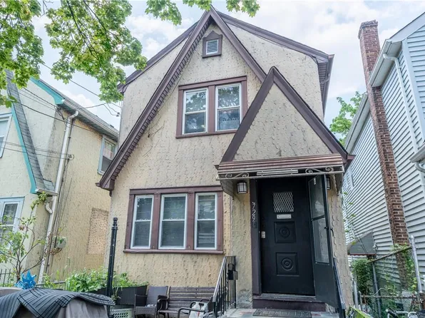 2729 Morgan Avenue, Bronx, NY 10469