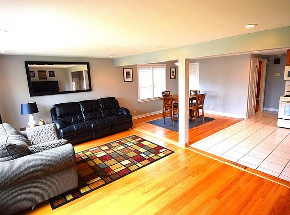 4th image of 5206 S Newland Ave