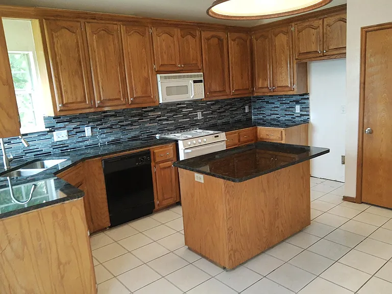 500 Westridge Dr — Photo 7