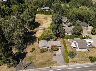 1707 SE Brookwood Ave, Hillsboro, OR 97123