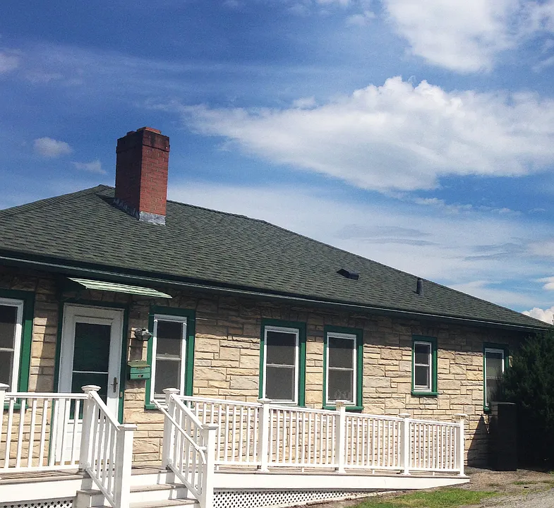 419 Colchester Ave