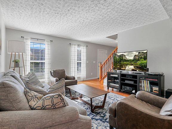 5th image of 808 Lynnfield Dr