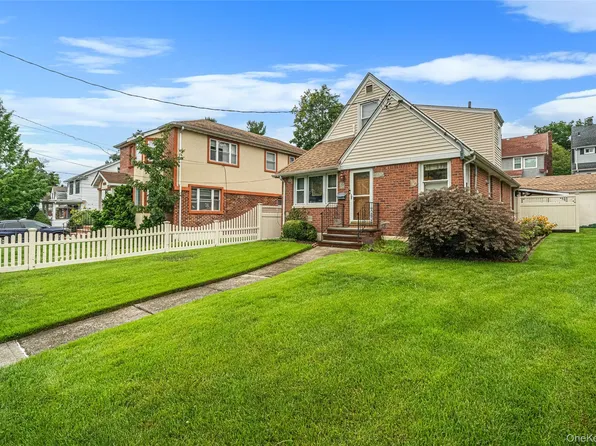 4137 247th Street, Little Neck, NY 11363