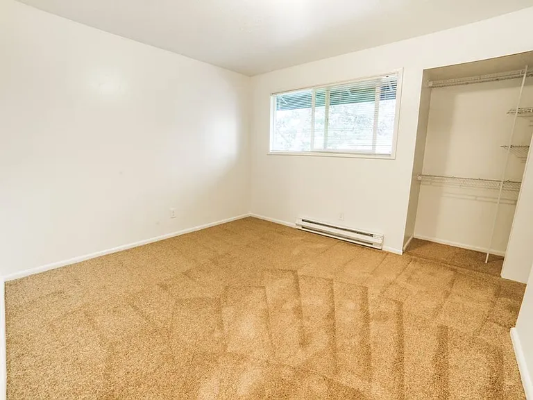 11900 SW Allen Blvd — Photo 13