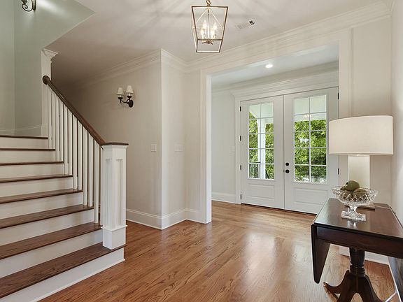4th image of 516 Brandi Ln