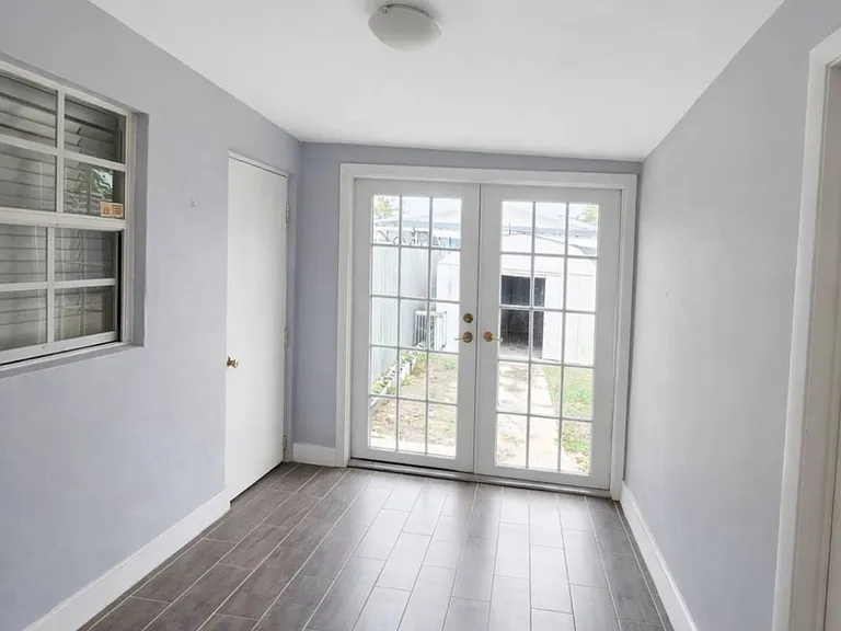 3216 SW 23rd Ter #3216 — Photo 7