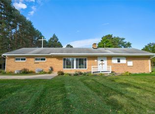 6577 Garden Dr, Mount Morris, MI