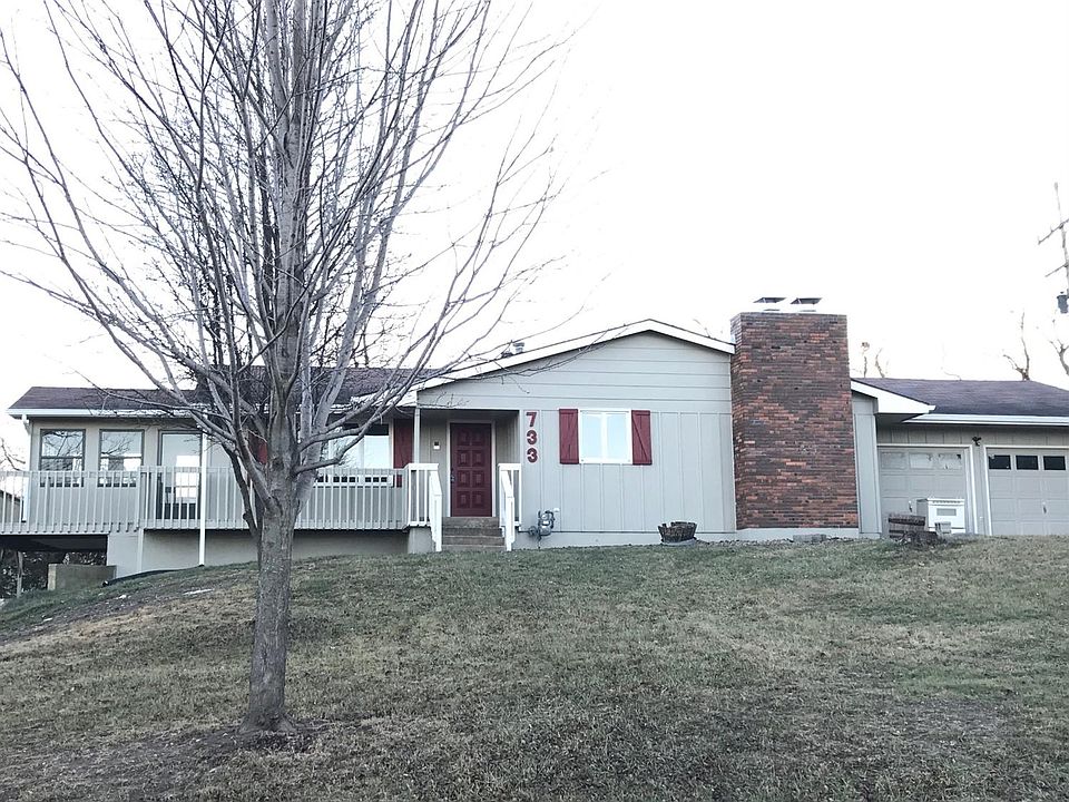1st image of 733 Oakhill Dr