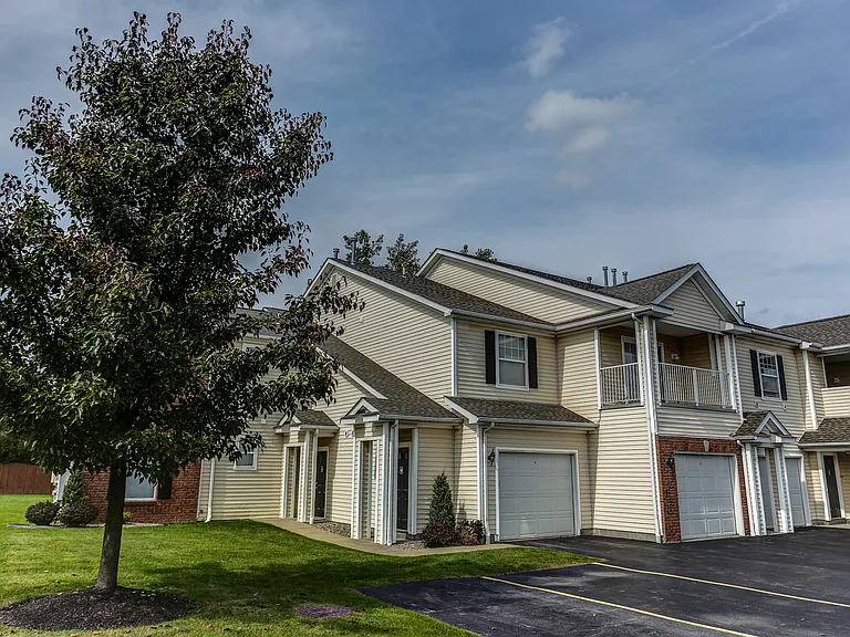Renaissance Place Apartments — Photo 116