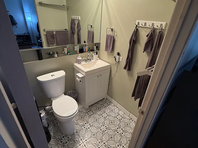 40 E 9th St #1012 — Photo 8
