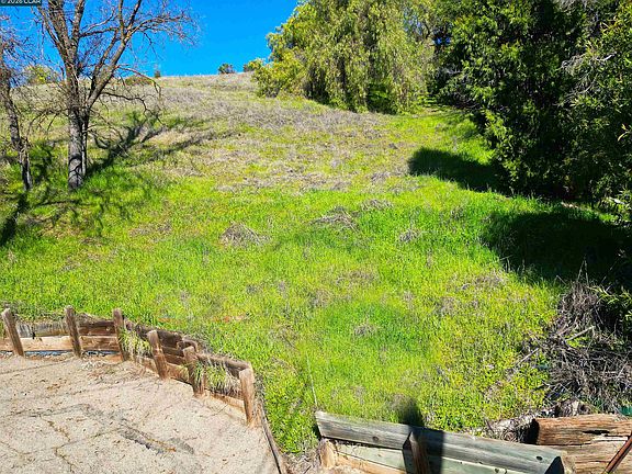 2nd image of 2590 Caballo Ranchero Rd