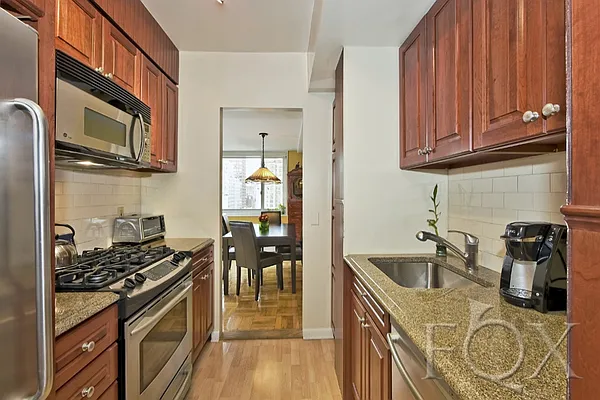 Sold by Fox Residential Group | media 9