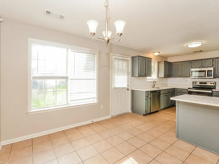 1029 Appling Meadow Dr — Photo 8