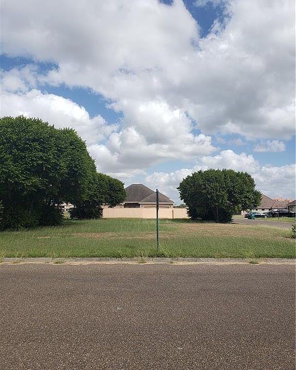 1st image of 903 Tara Dr