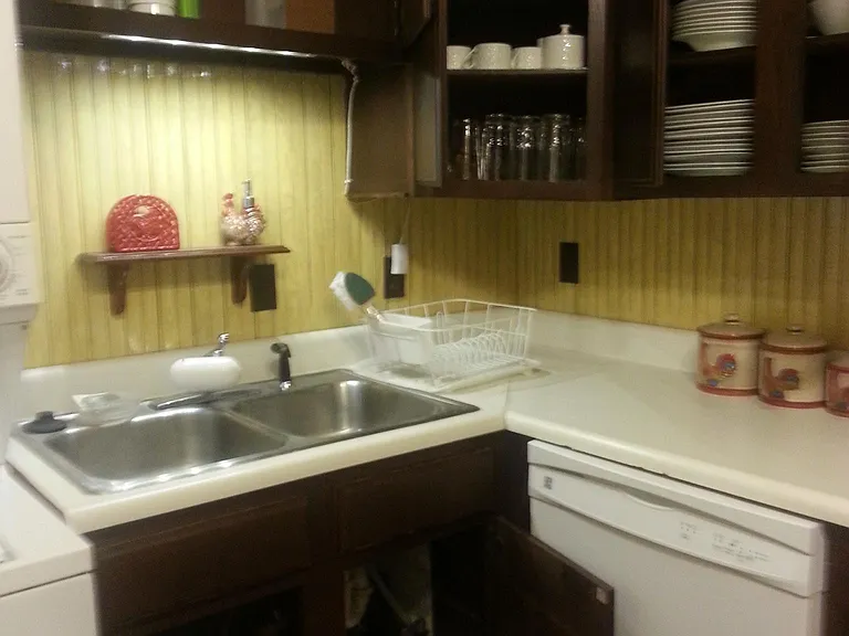 All comes with apartment