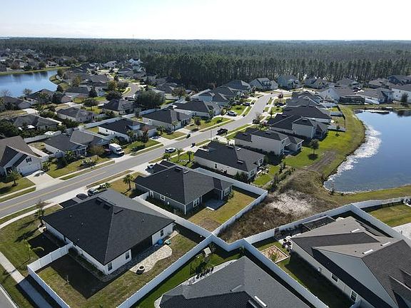 5th image of 95215 Cornflower Dr