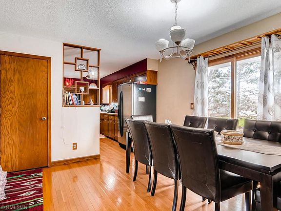 5th image of 3324 171st Ave NE