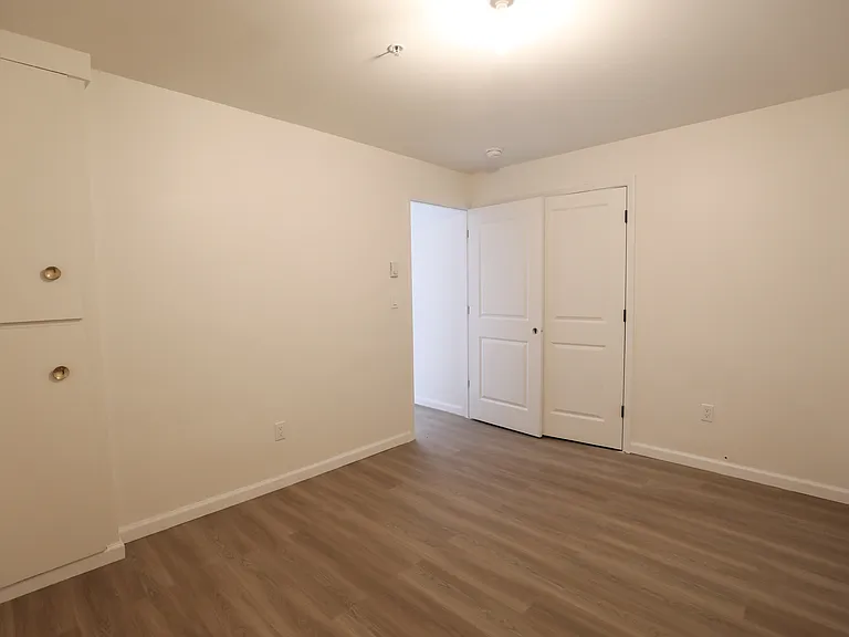190 Broadway #2B — Photo 11